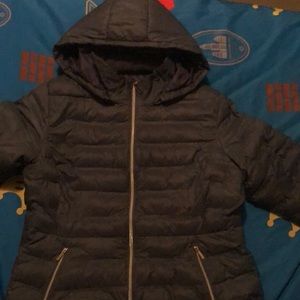 Hey I’m selling a time and tru puffer coat ey I’m selling a time and tru puffer